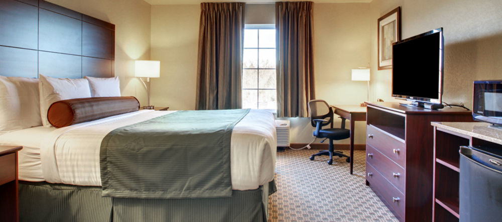 Cobblestone Inn & Suites-Winterset Екстериор снимка